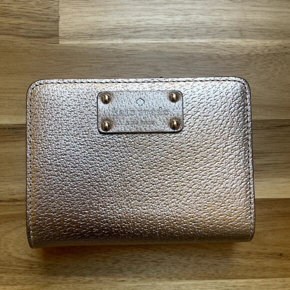 Kate Spade New York Wellesley Cara Rose Gold Metallic Leather Zippered Wallet - Picture 1 of 7